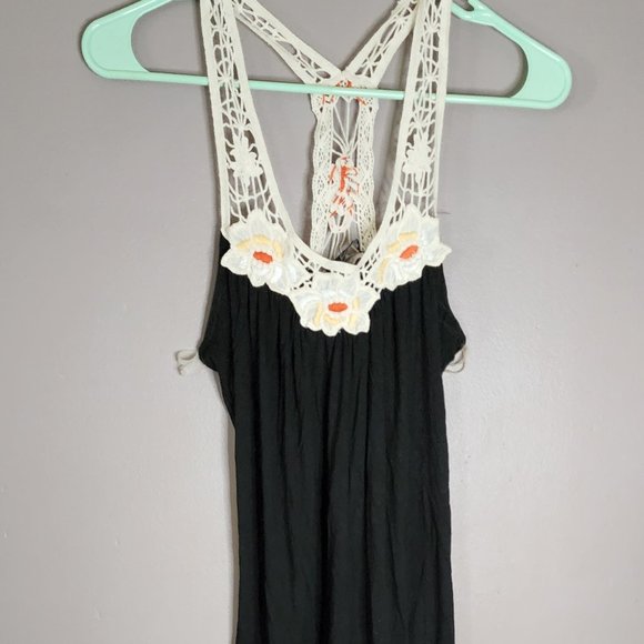 Soprano Crochet Black Tank Top - Picture 1 of 7
